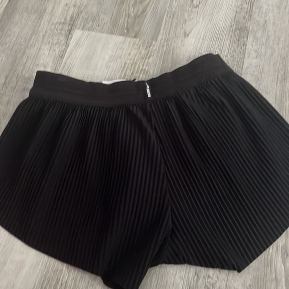 loved - Picture 3 of 4